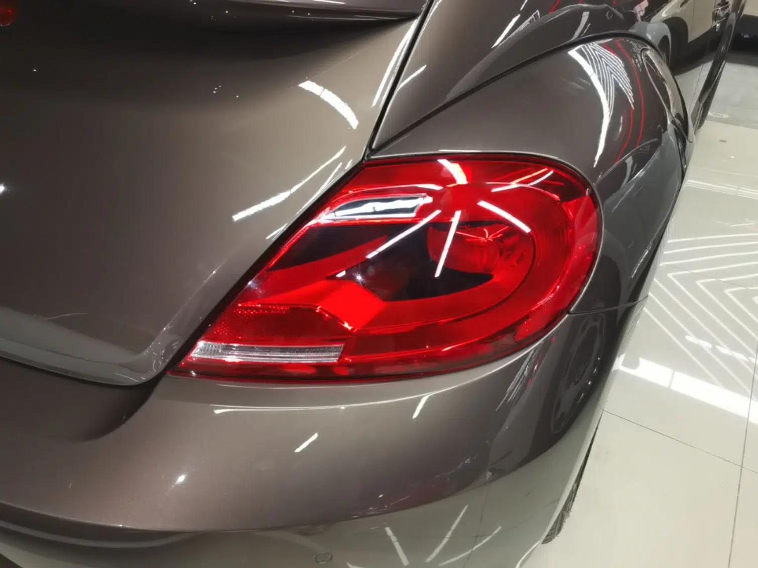 Volkswagen Beetle 2014 1.4TSI R-Line — миниатюра 9