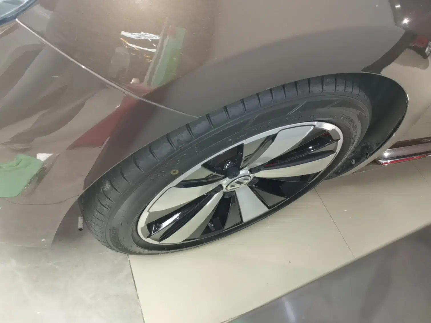 Volkswagen Beetle 2014 1.4TSI R-Line — миниатюра 10