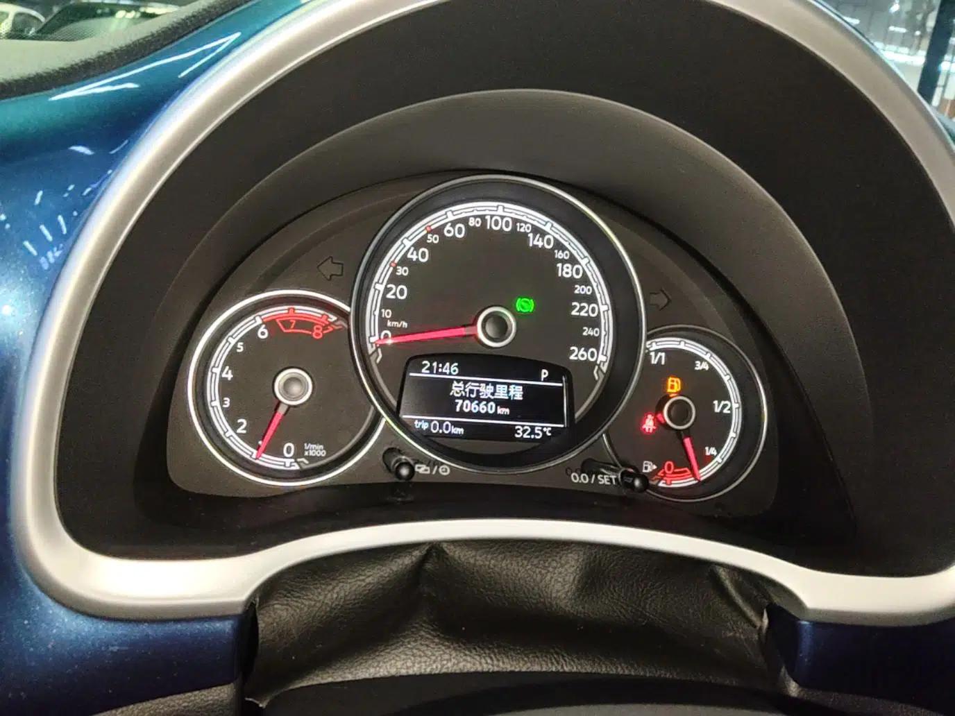 Volkswagen Beetle 2017 180TSI Shangle Edition — миниатюра 14