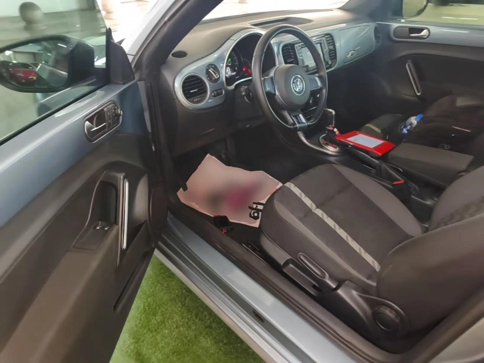 Volkswagen Beetle 2018 180TSI Yile Model — миниатюра 18