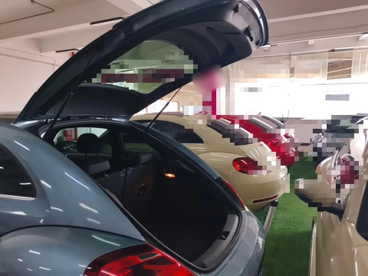 Volkswagen Beetle 2018 180TSI Yile Model — миниатюра 22
