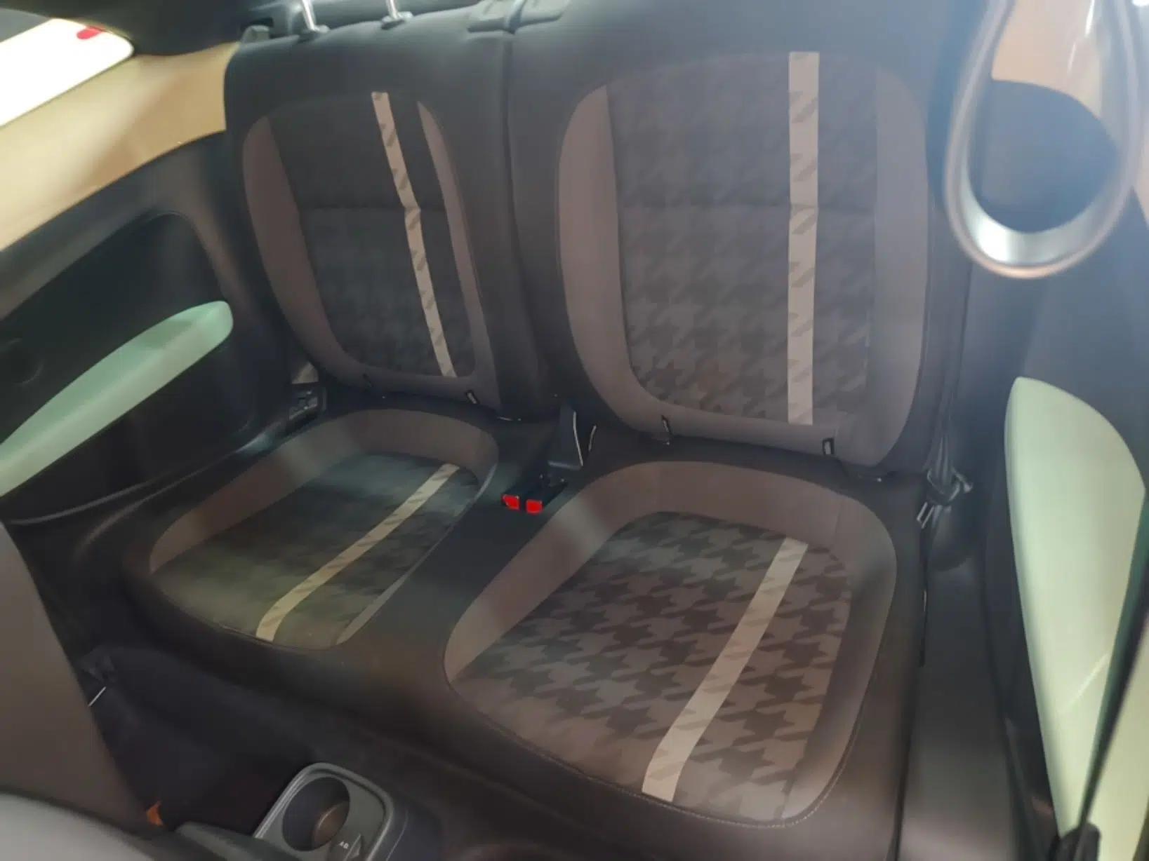 Volkswagen Beetle 2019 180TSI Collector's Edition — миниатюра 20