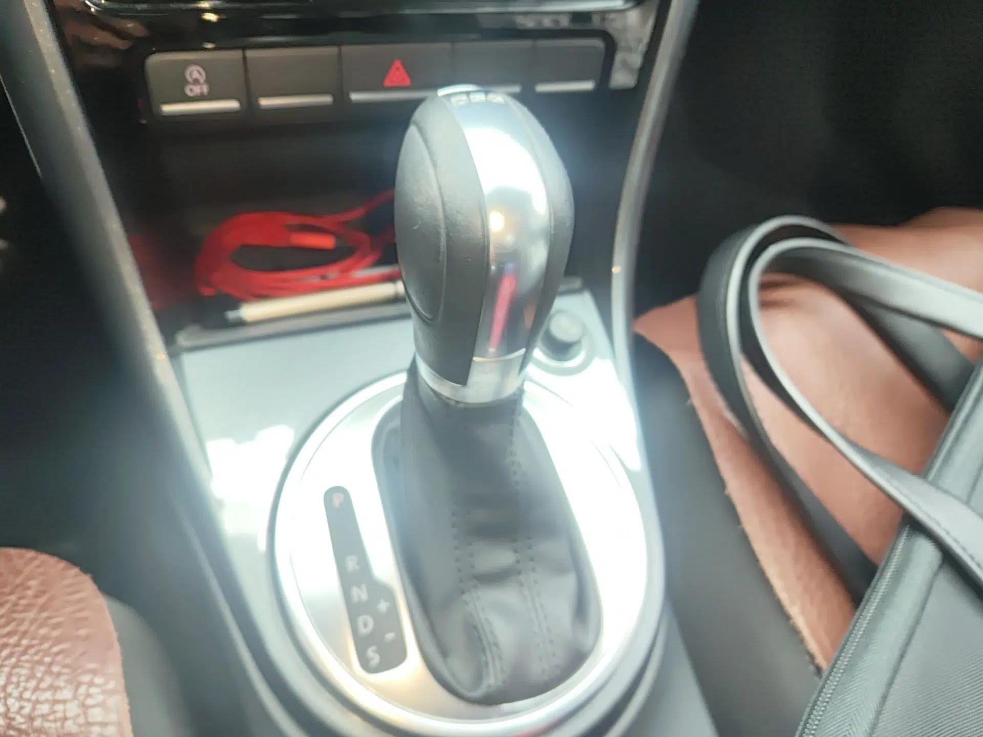 Volkswagen Beetle 2018 180TSI Yile Model — миниатюра 12