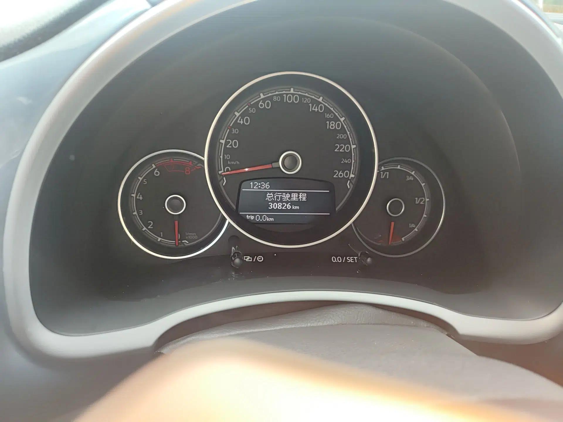 Volkswagen Beetle 2018 180TSI Yile Model — миниатюра 10