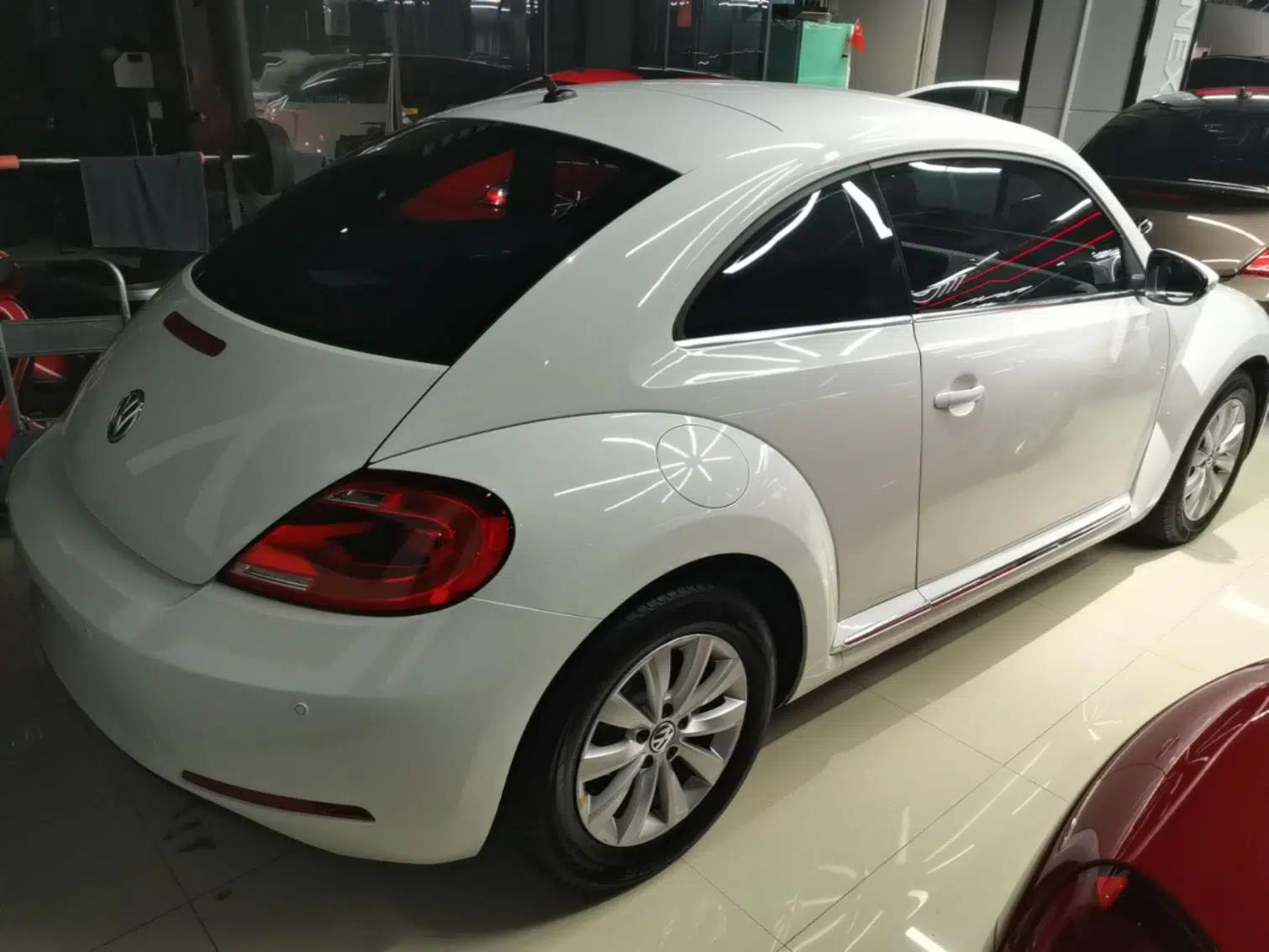 Volkswagen Beetle 2015 180TSI model — миниатюра 6