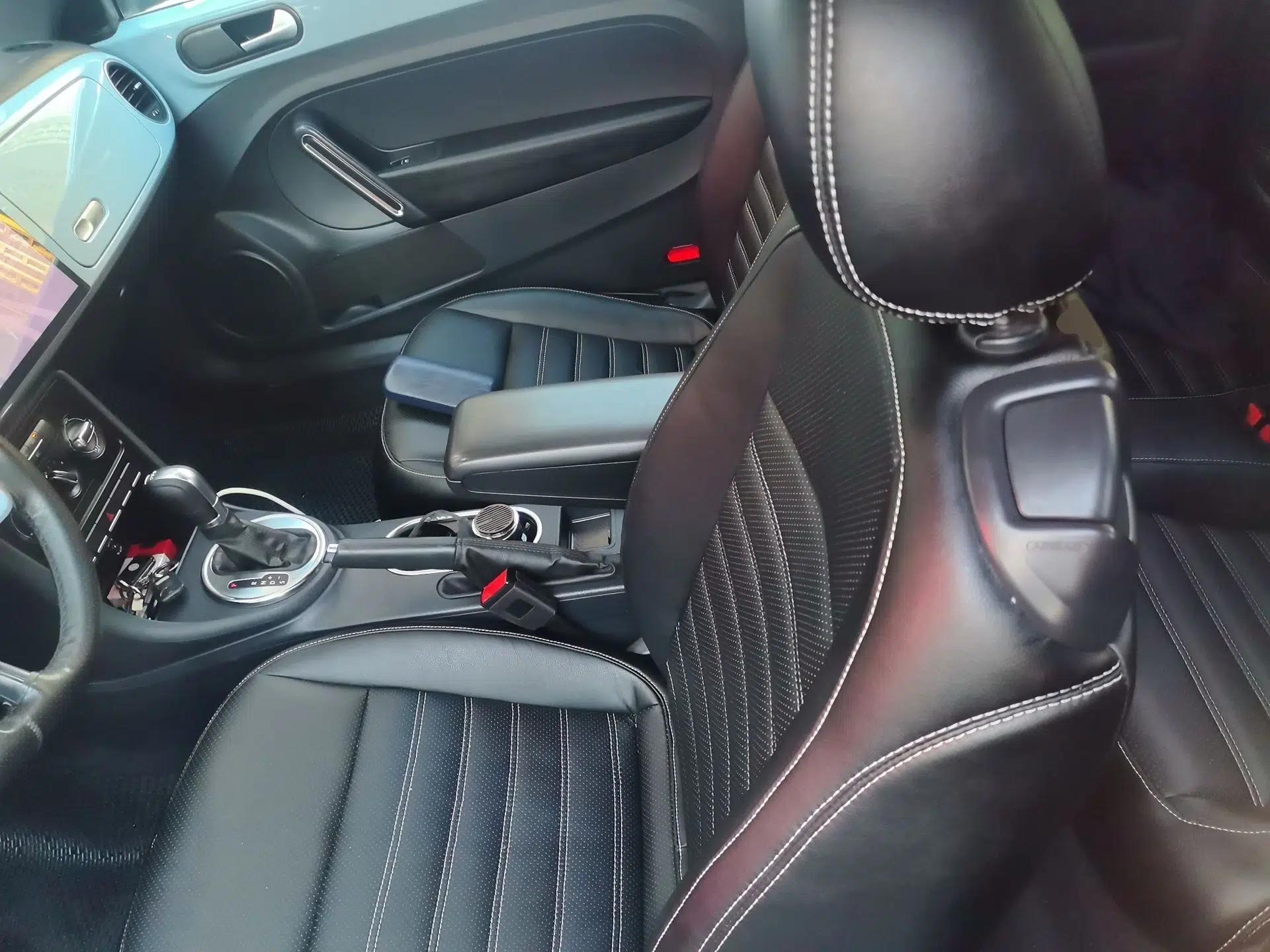 Volkswagen Beetle 2014 1.4TSI Fashion Edition — миниатюра 17