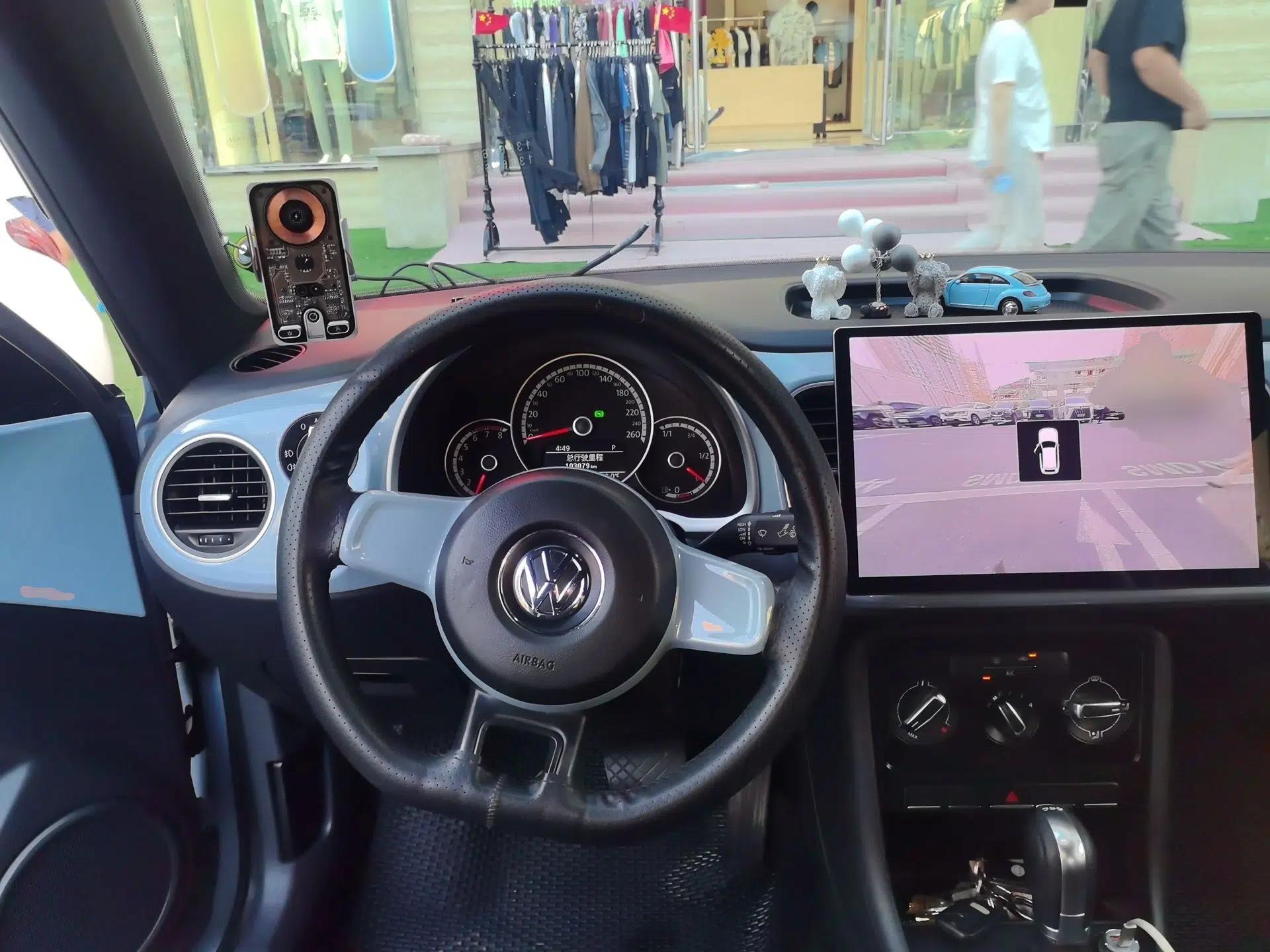 Volkswagen Beetle 2014 1.4TSI Fashion Edition — миниатюра 10