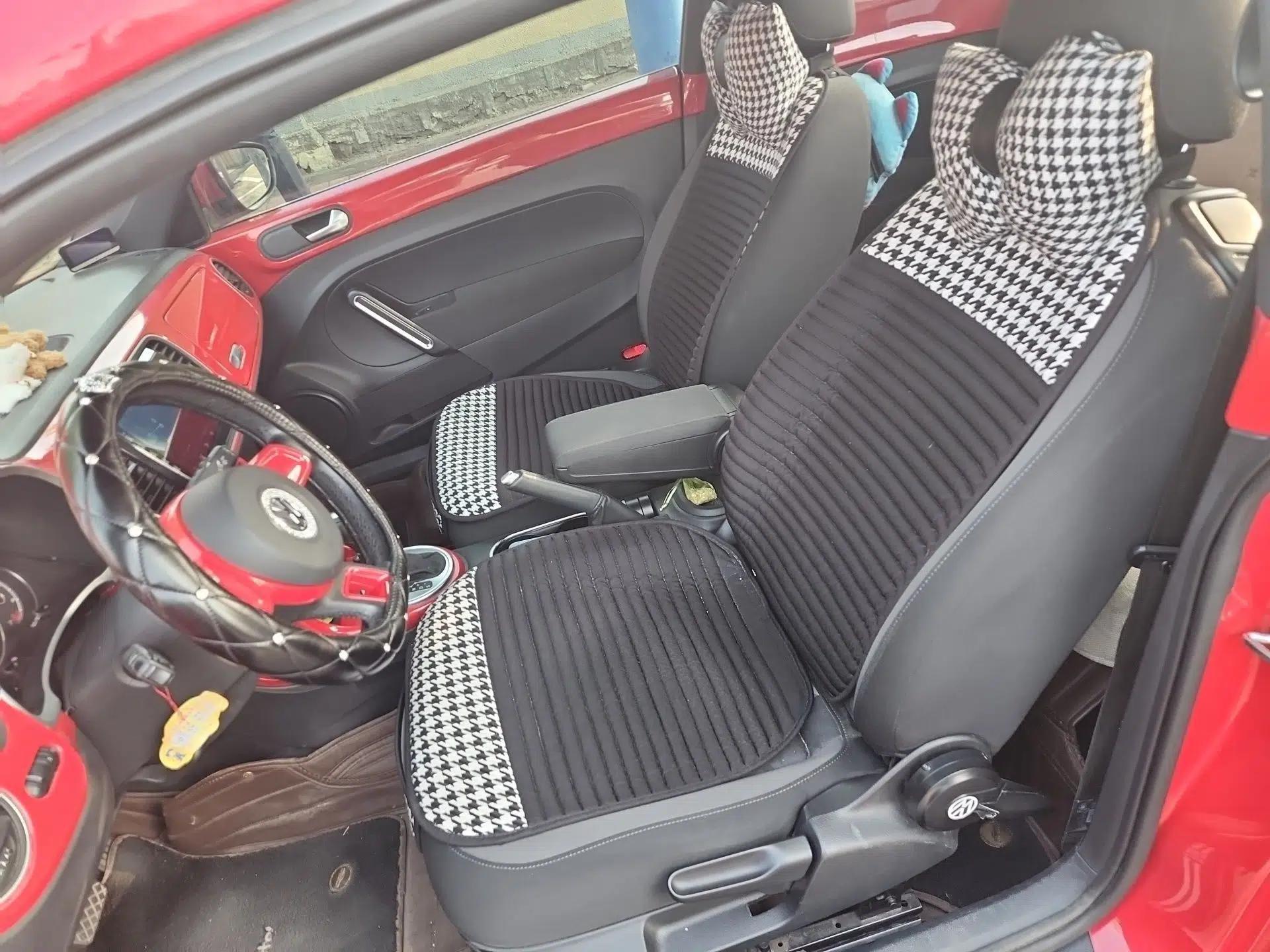 Volkswagen Beetle 2018 180TSI Yile Model — миниатюра 14
