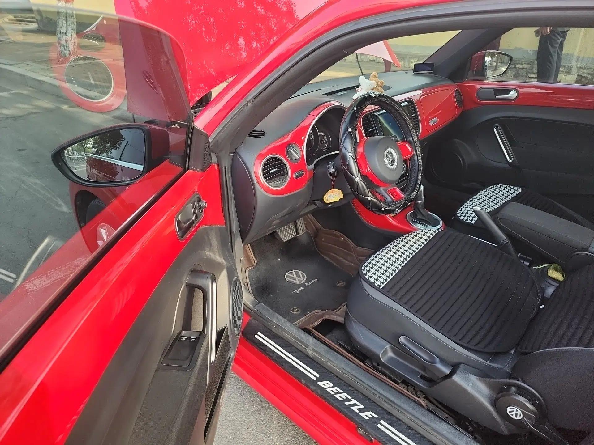 Volkswagen Beetle 2018 180TSI Yile Model — миниатюра 19
