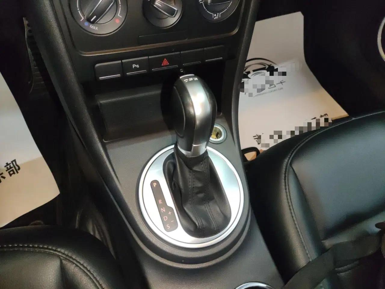 Volkswagen Beetle 2015 180TSI model — миниатюра 15