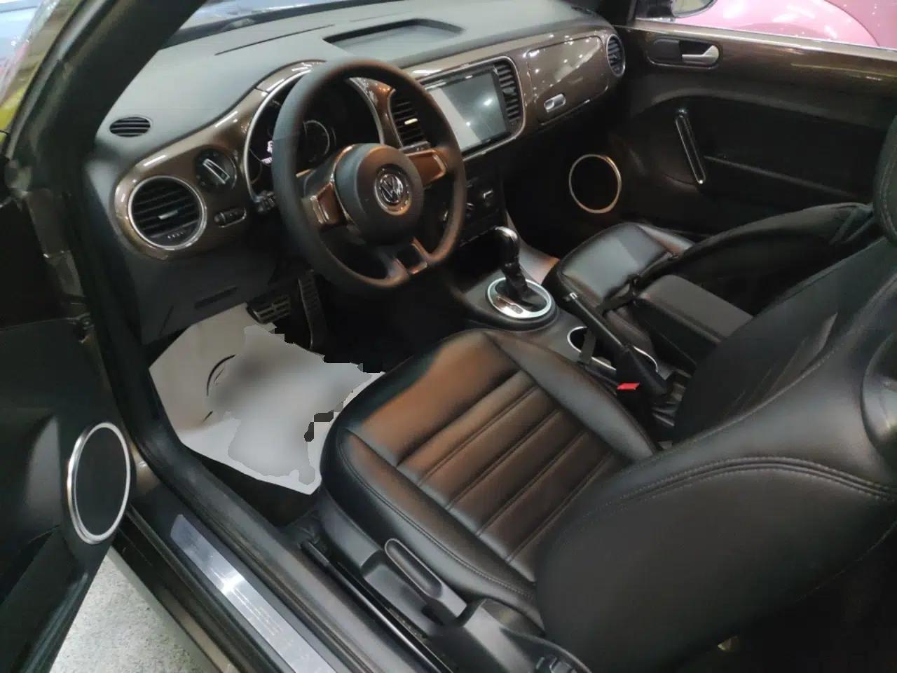 Volkswagen Beetle 2015 180TSI model — миниатюра 16