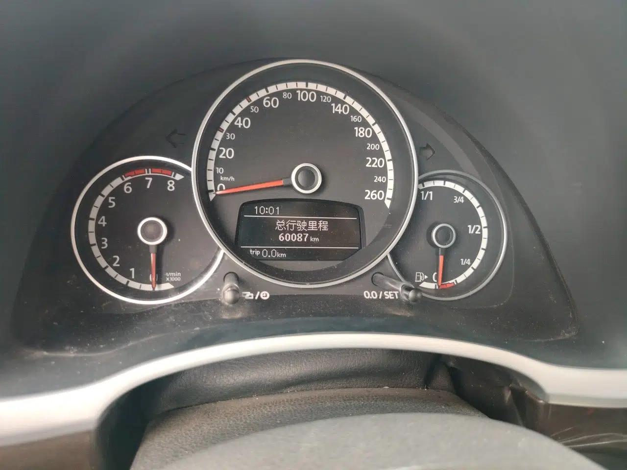Volkswagen Beetle 2014 1.2TSI Comfort Model — миниатюра 12
