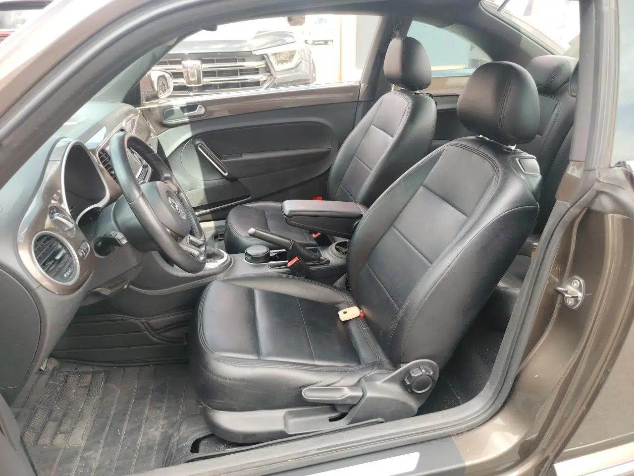 Volkswagen Beetle 2014 1.2TSI Comfort Model — миниатюра 15