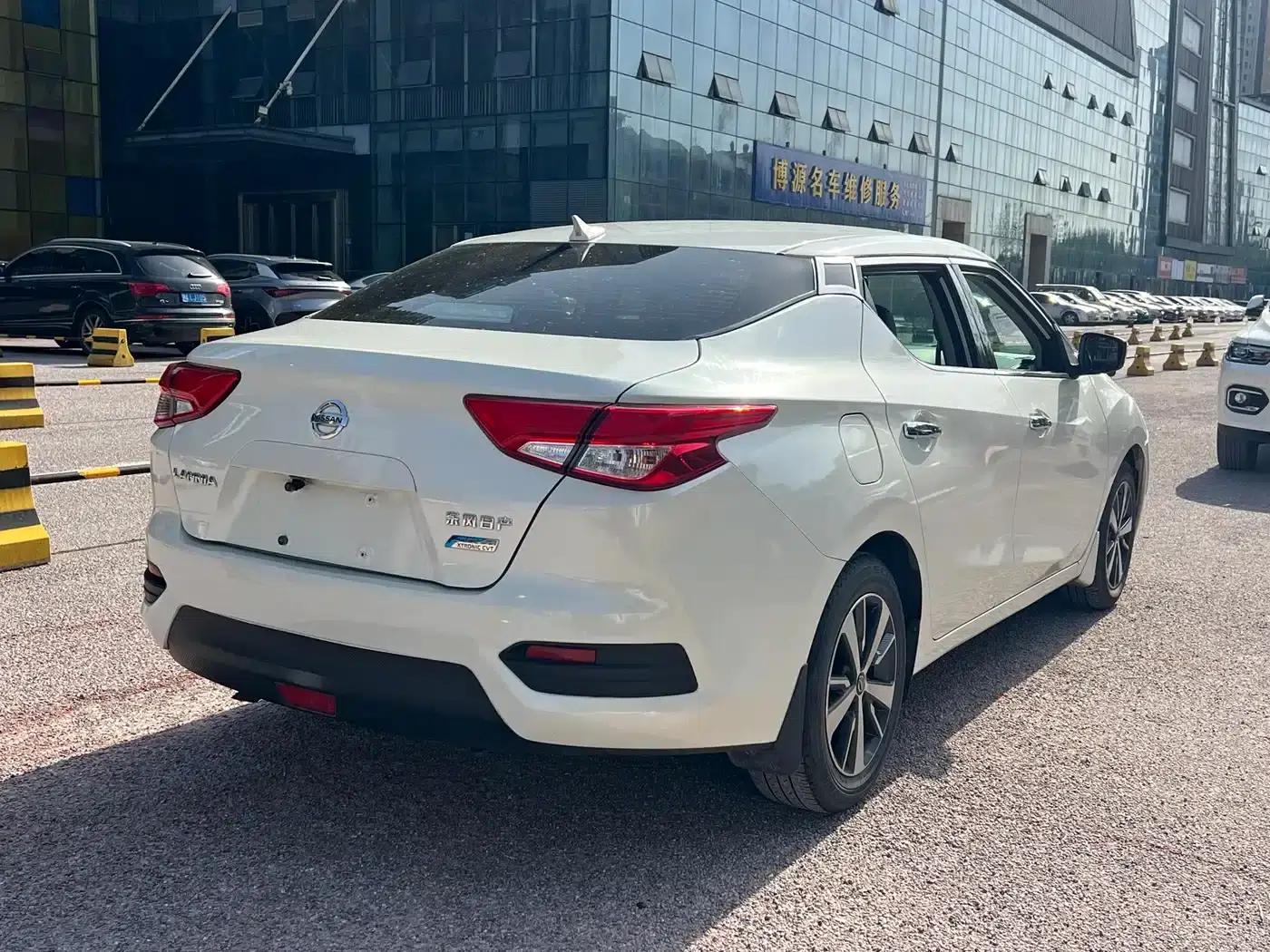 Nissan Bluebird 2019 1.6L CVT Cool Edition (National VI Emission Standard) — миниатюра 15