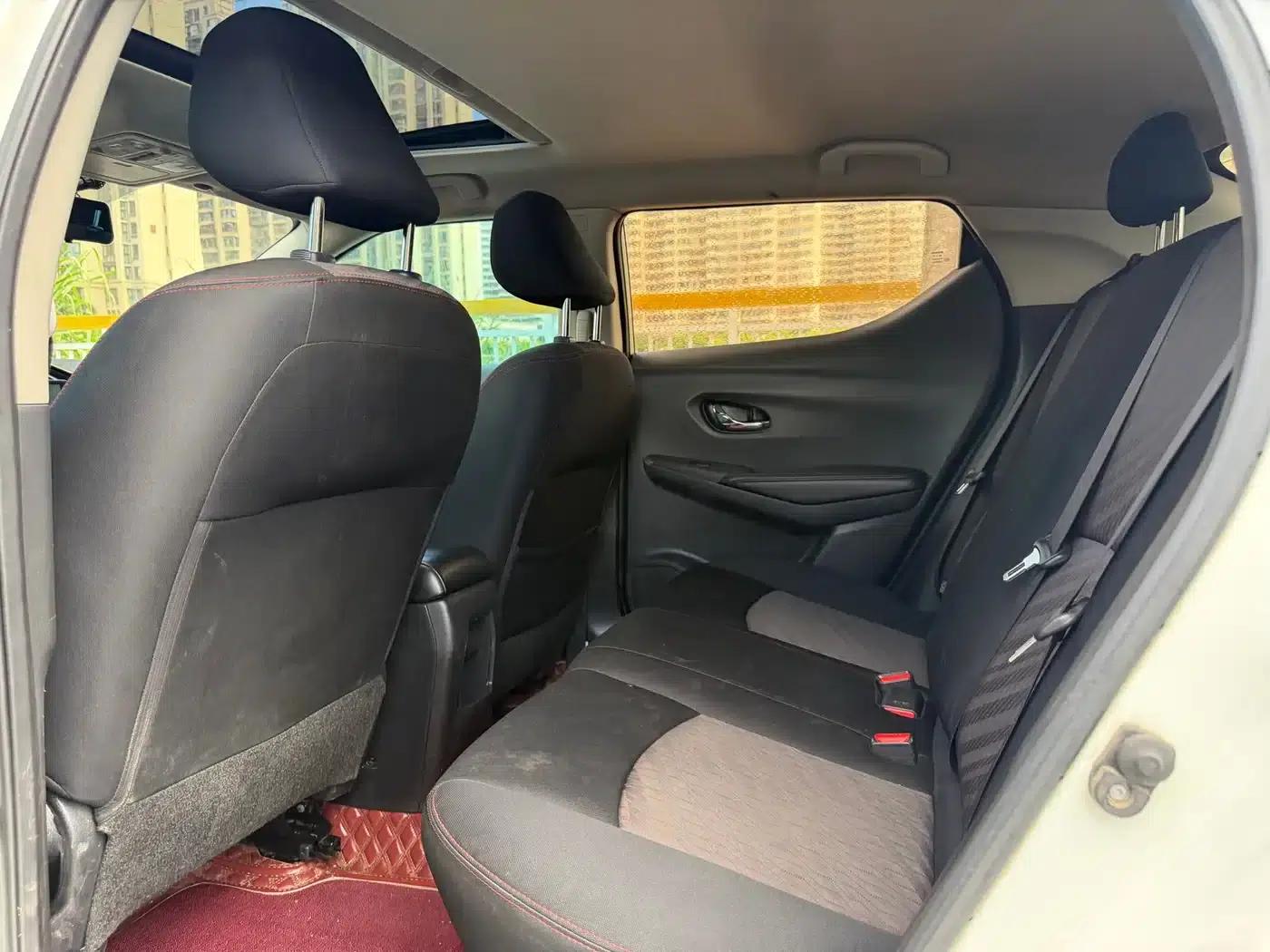 Nissan Bluebird 2016 1.6L CVT Smart Edition — миниатюра 4