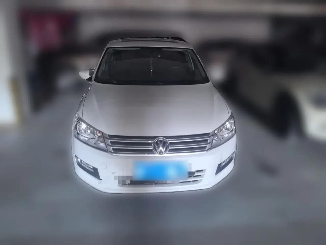 Volkswagen Santana 2015 1.4L Manual Comfort Edition — миниатюра 2