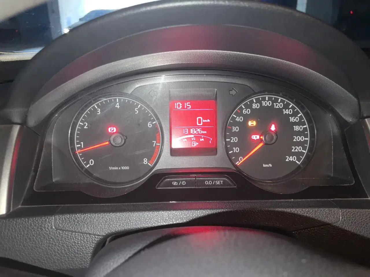 Volkswagen Santana 2015 1.4L Manual Comfort Edition — миниатюра 11
