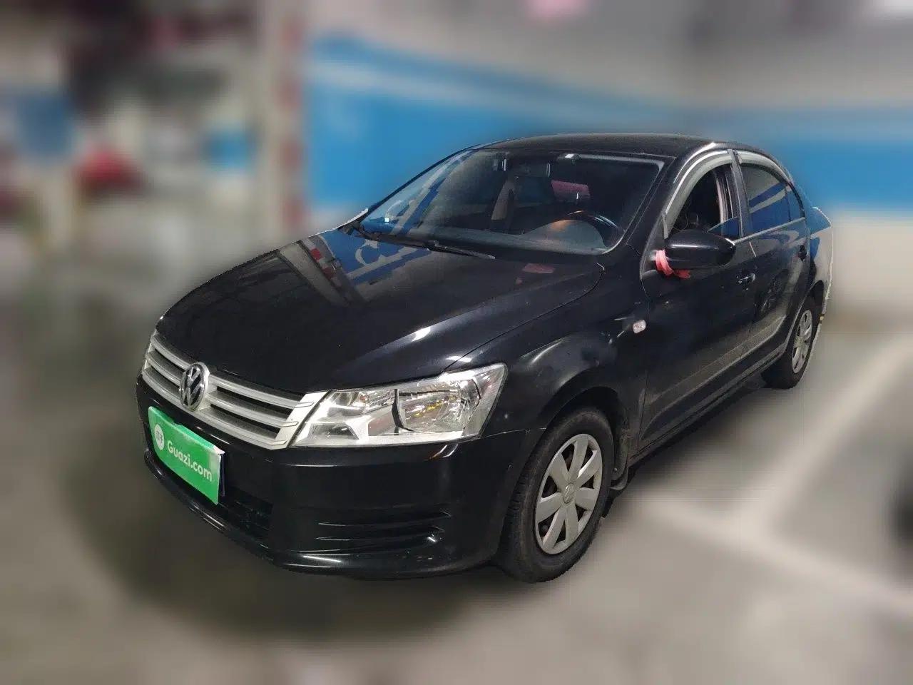 Volkswagen Santana 2015 1.4L Manual Fashion Edition — миниатюра 1