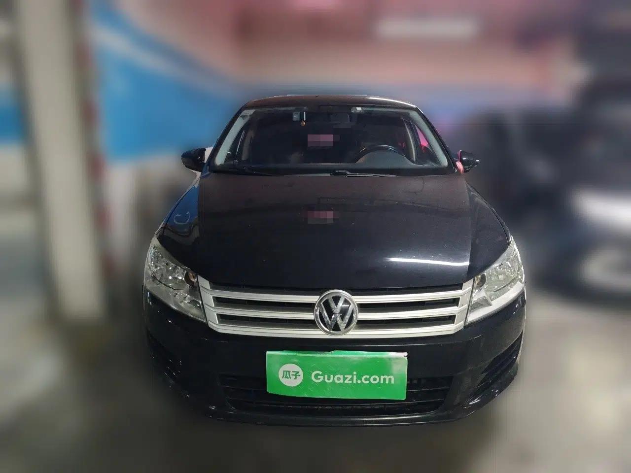 Volkswagen Santana 2015 1.4L Manual Fashion Edition — миниатюра 2