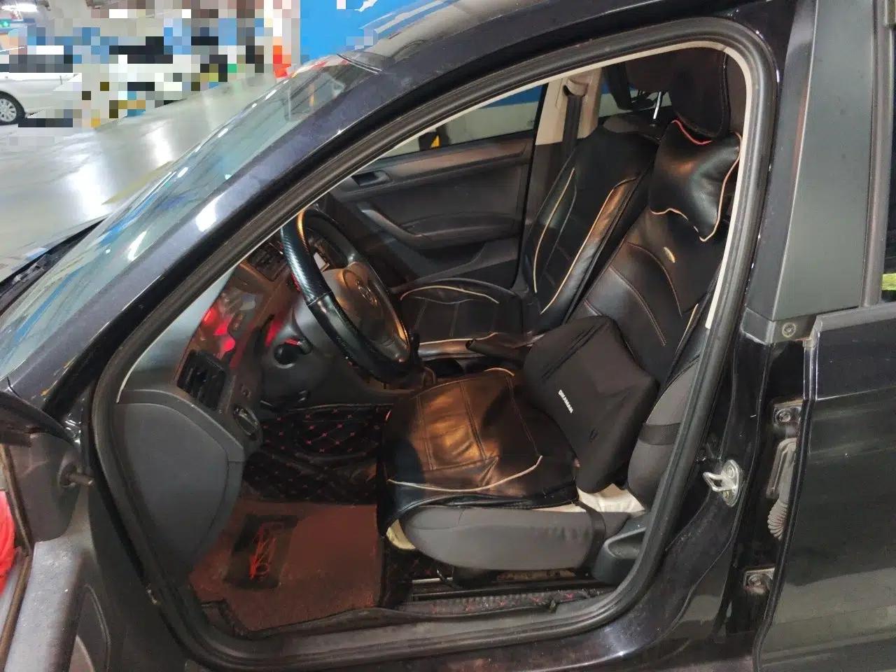 Volkswagen Santana 2015 1.4L Manual Fashion Edition — миниатюра 15