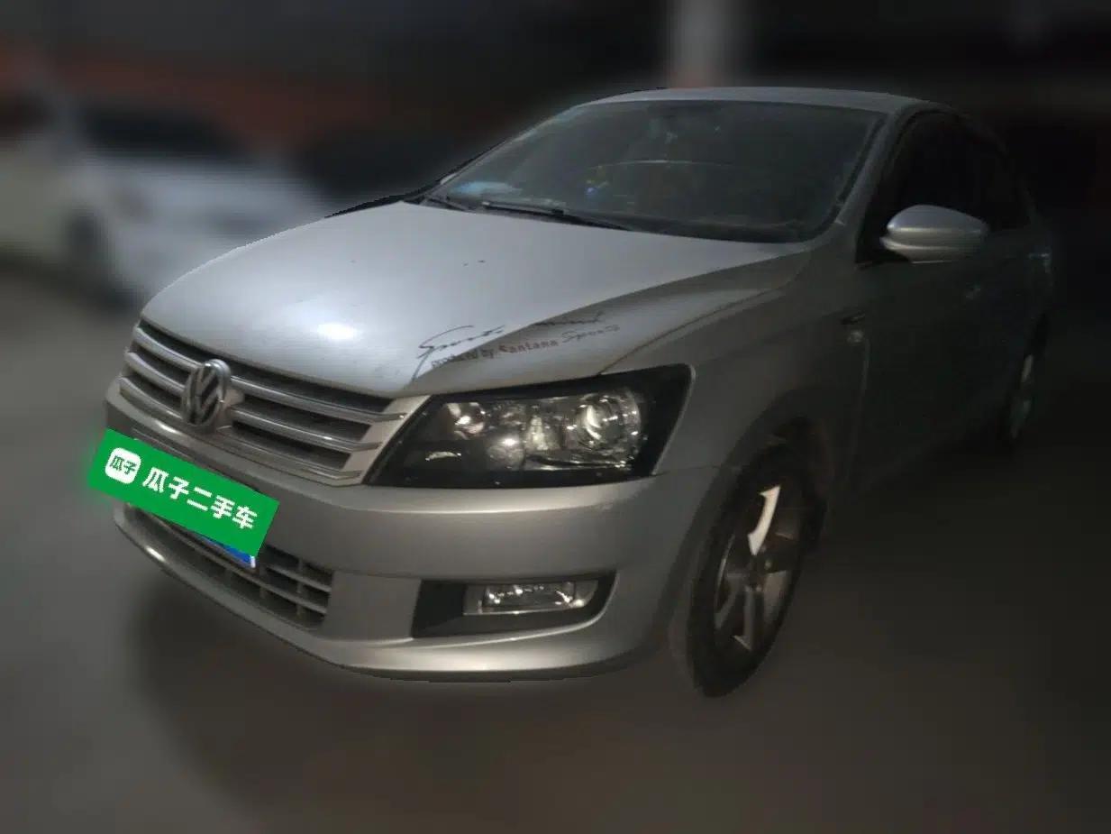 Volkswagen Santana 2015 1.6L Manual Comfort Edition — миниатюра 1