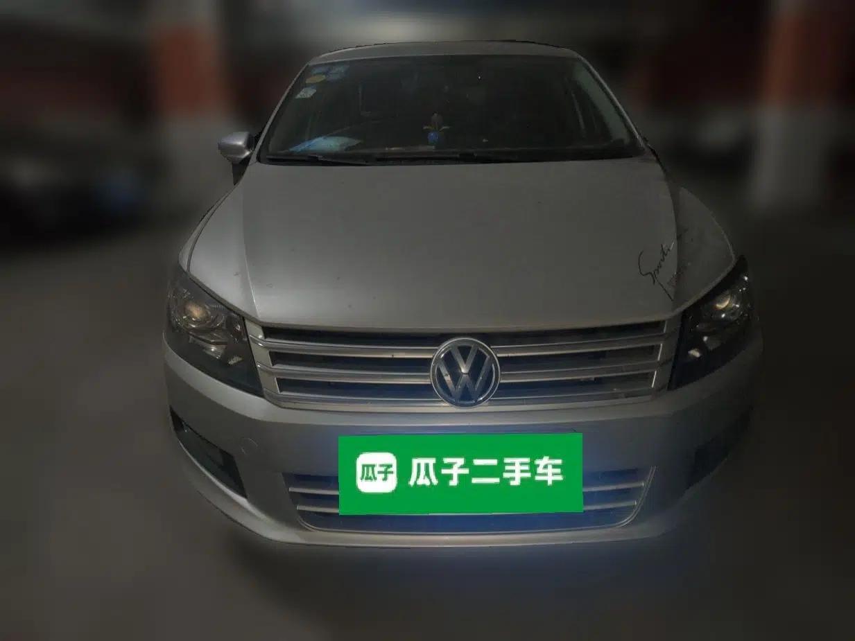 Volkswagen Santana 2015 1.6L Manual Comfort Edition — миниатюра 2