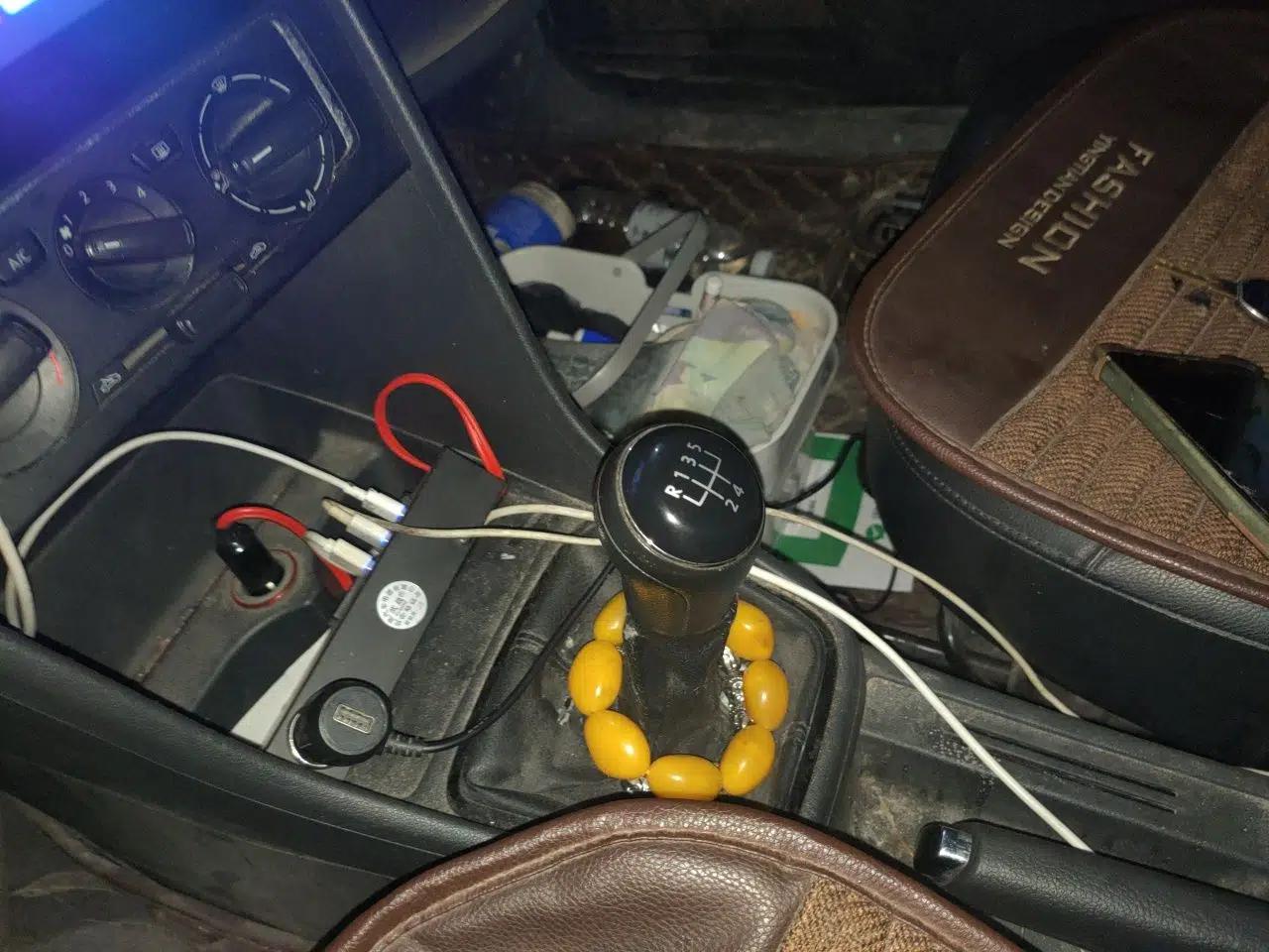 Volkswagen Santana 2015 1.6L Manual Comfort Edition — миниатюра 14