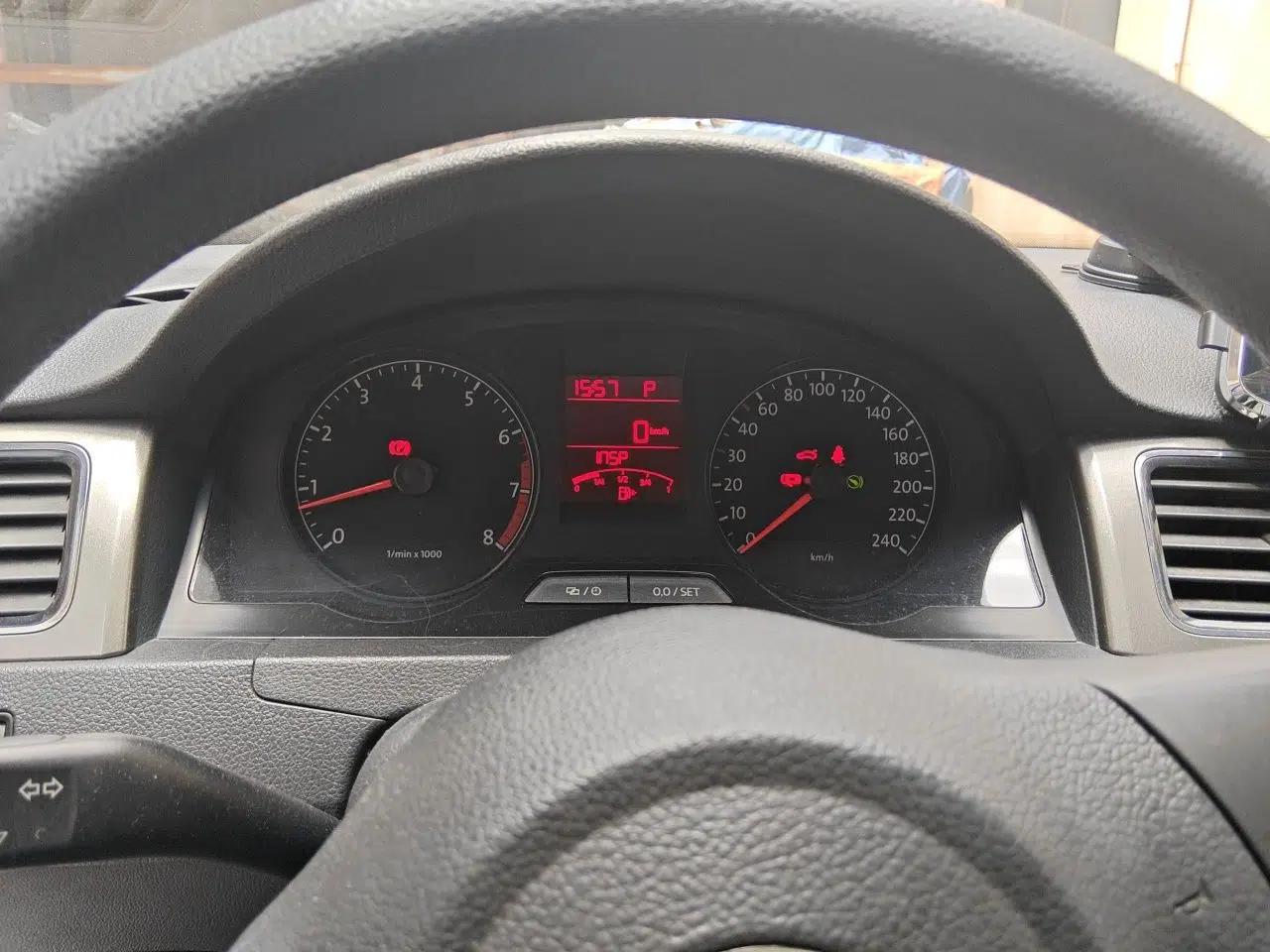 Volkswagen Santana 2013 1.6L Automatic Comfort Edition — миниатюра 11