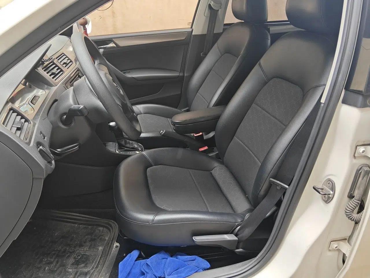 Volkswagen Santana 2013 1.6L Automatic Comfort Edition — миниатюра 15