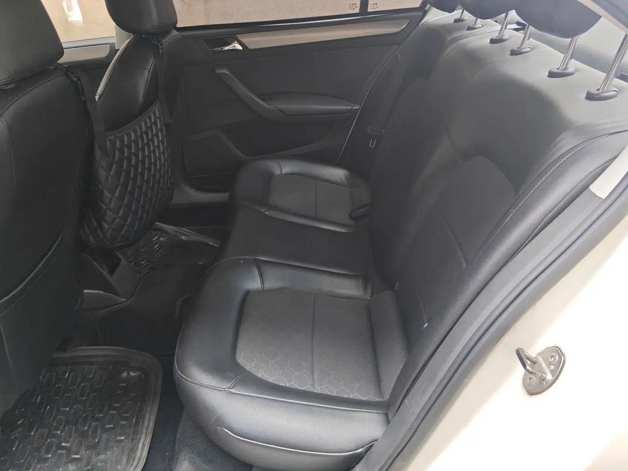 Volkswagen Santana 2013 1.6L Automatic Comfort Edition — миниатюра 17