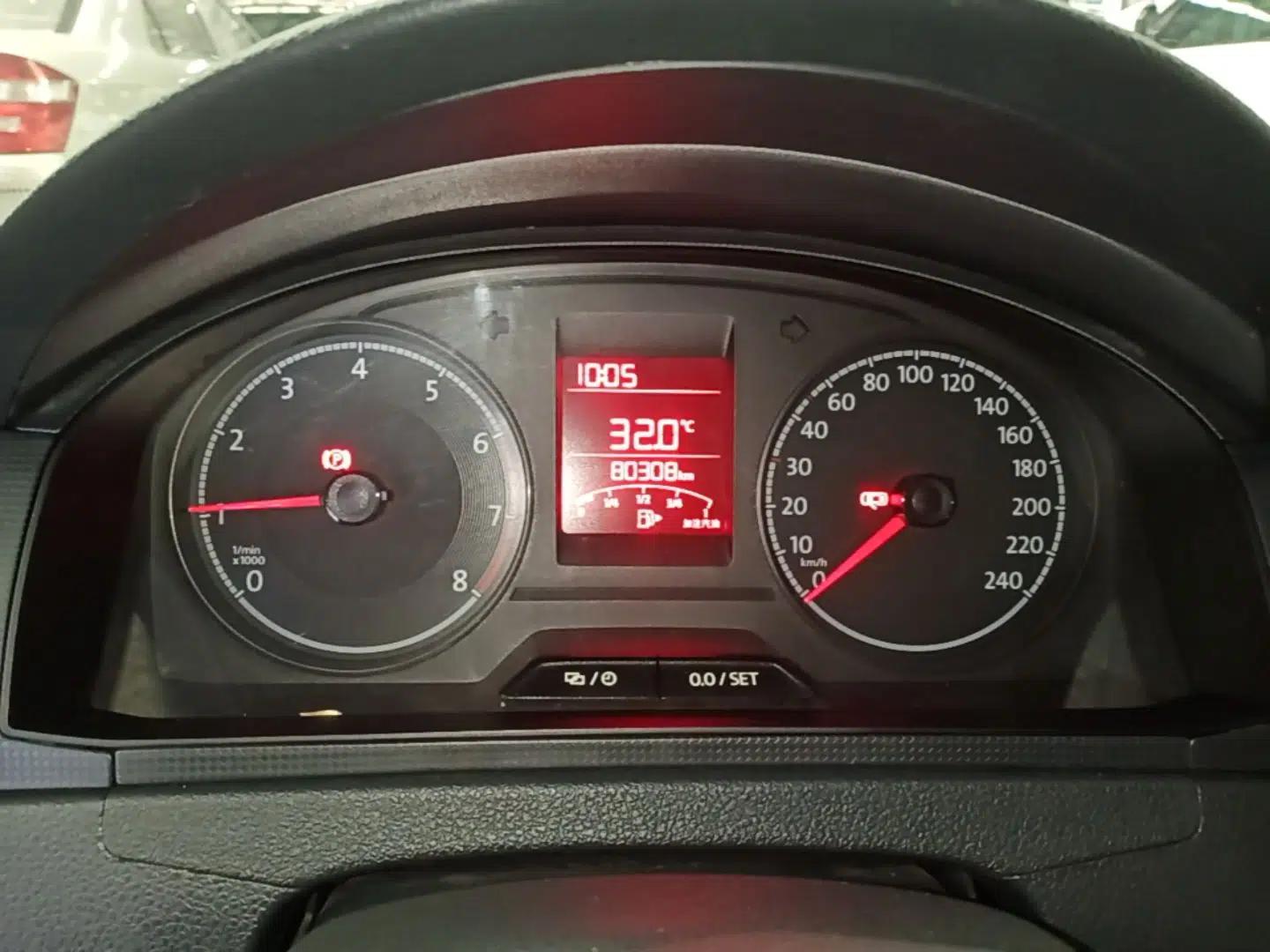 Volkswagen Santana 2016 1.6L Manual Fashion Edition — миниатюра 14