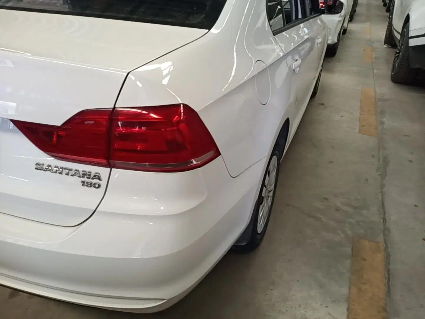 Volkswagen Santana 2016 1.6L Manual Fashion Edition — миниатюра 9