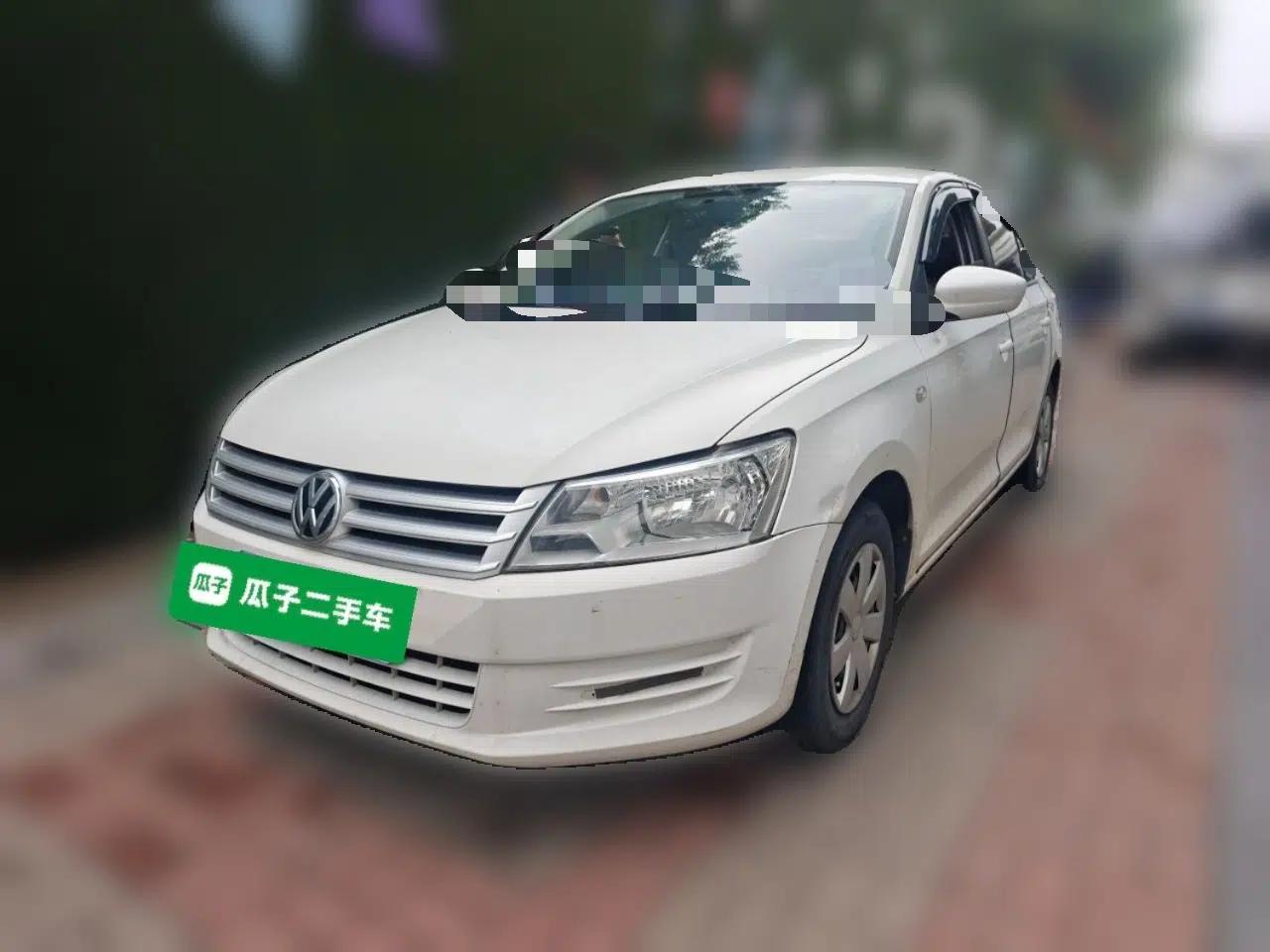 Volkswagen Santana 2015 1.4L Manual Fashion Edition — миниатюра 1