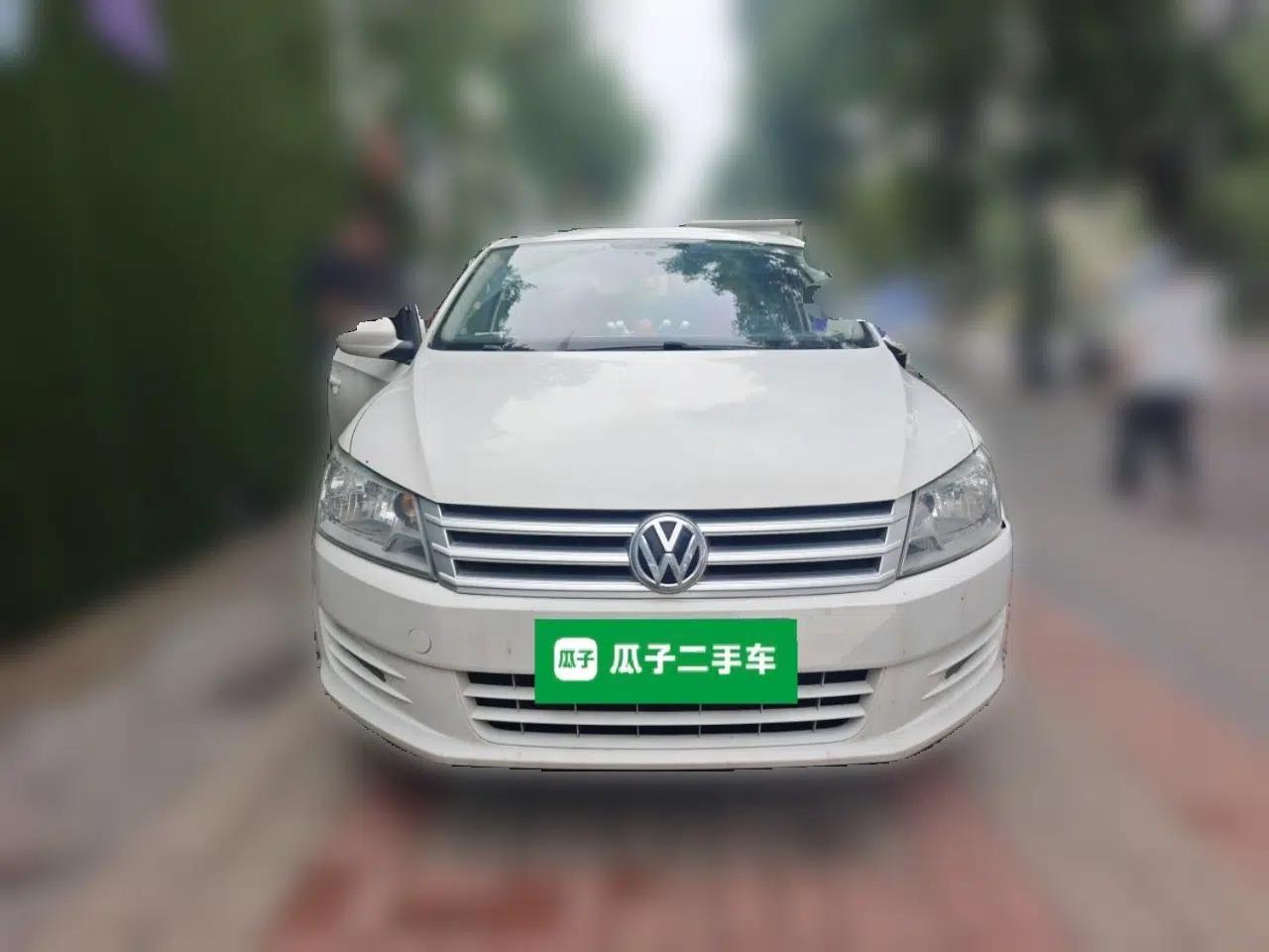 Volkswagen Santana 2015 1.4L Manual Fashion Edition — миниатюра 2