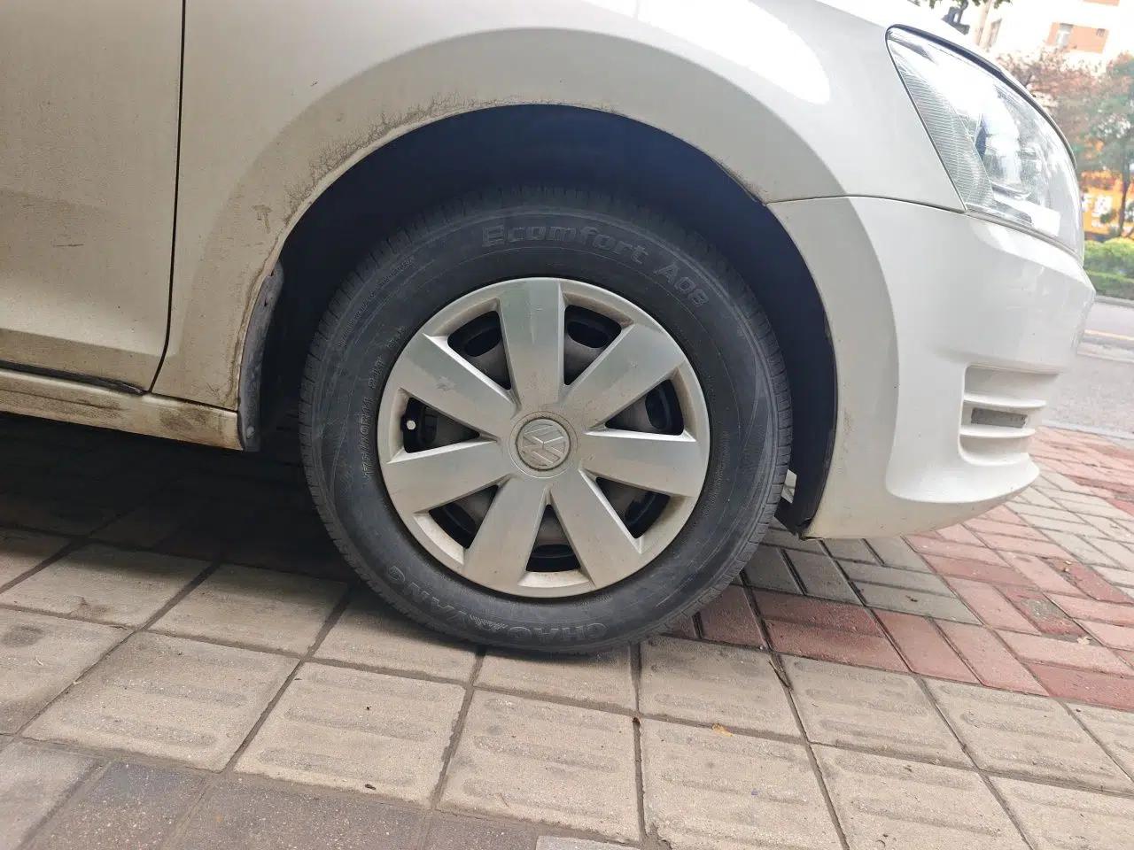 Volkswagen Santana 2015 1.4L Manual Fashion Edition — миниатюра 8