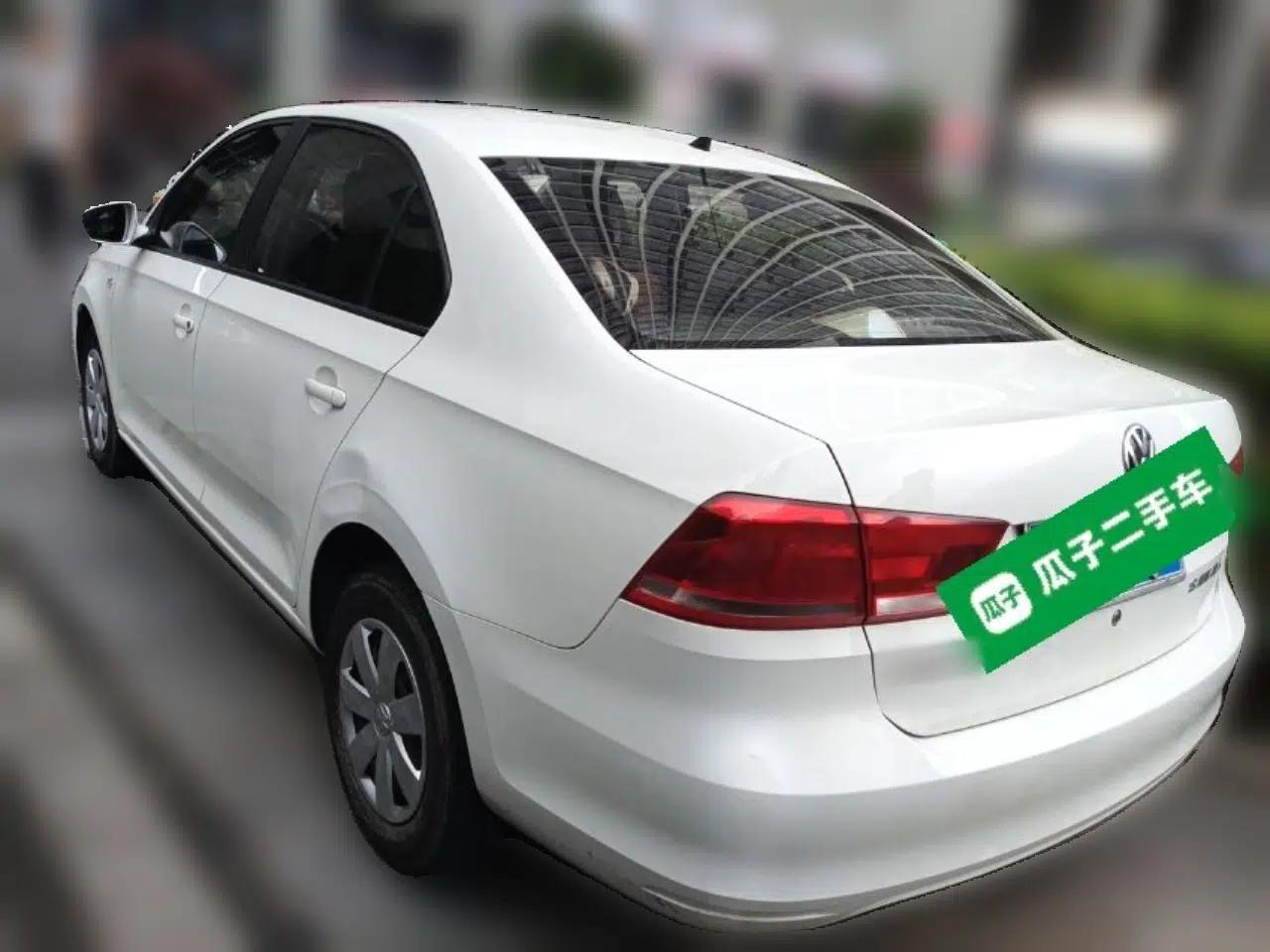 Volkswagen Santana 2015 1.4L Manual Fashion Edition — миниатюра 4