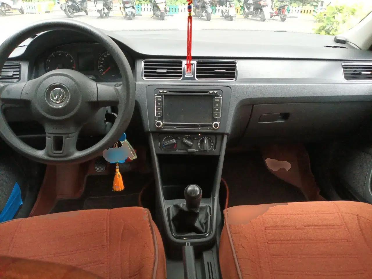 Volkswagen Santana 2015 1.4L Manual Fashion Edition — миниатюра 9