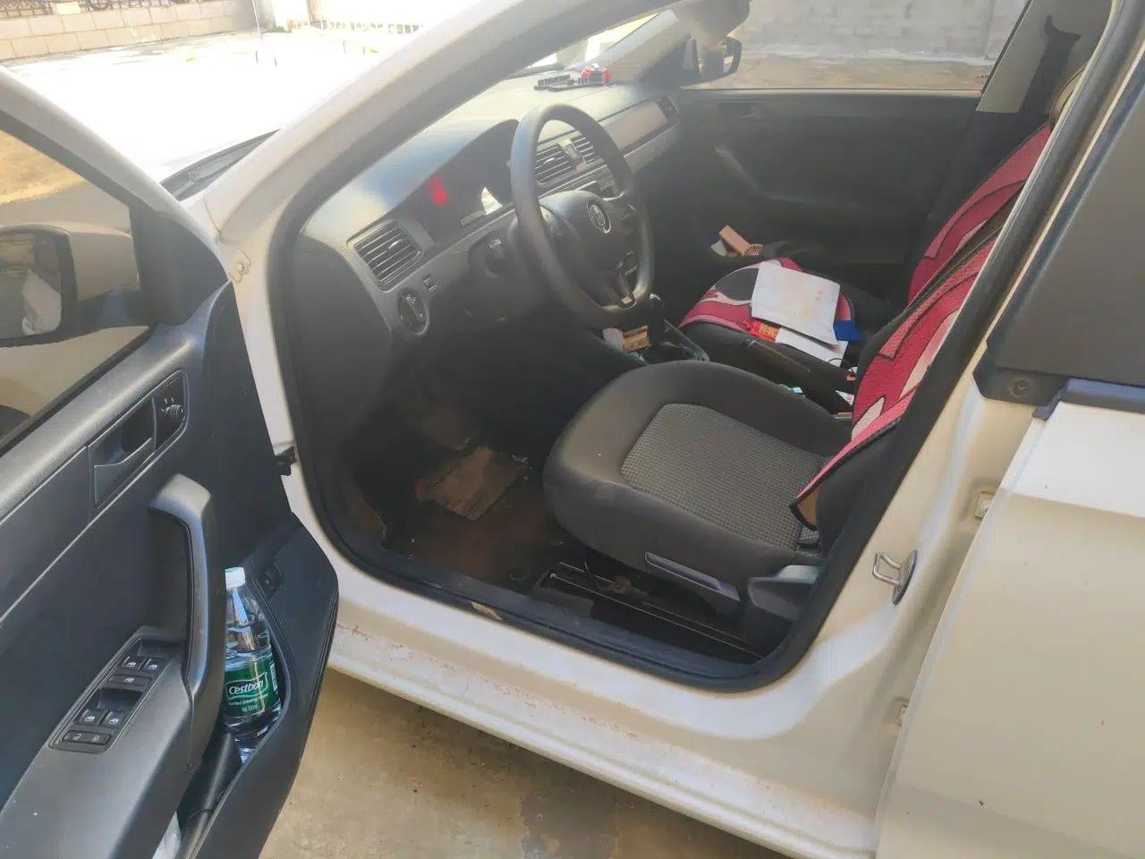 Volkswagen Santana 2016 1.6L Automatic Fashion Edition — миниатюра 16