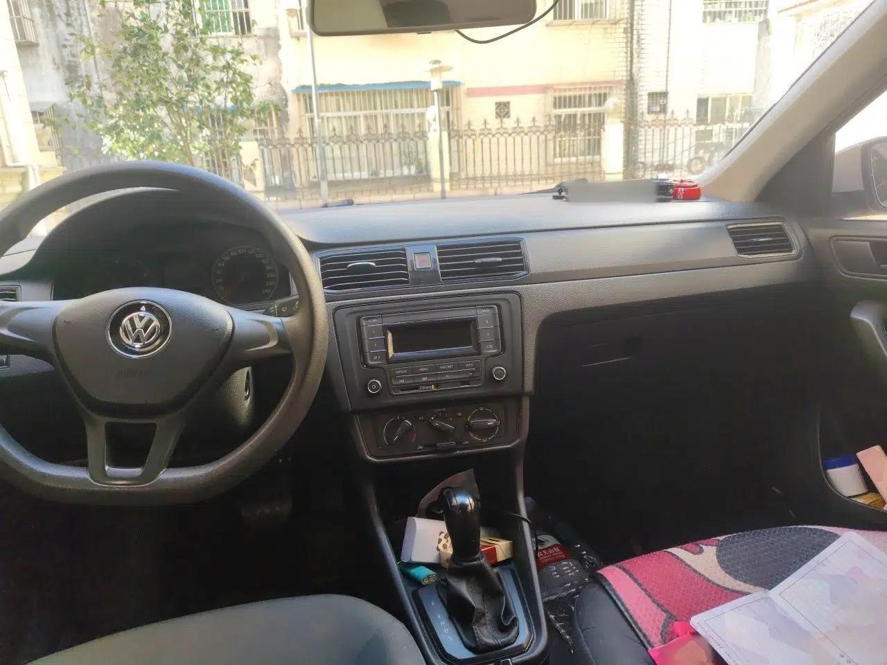 Volkswagen Santana 2016 1.6L Automatic Fashion Edition — миниатюра 9