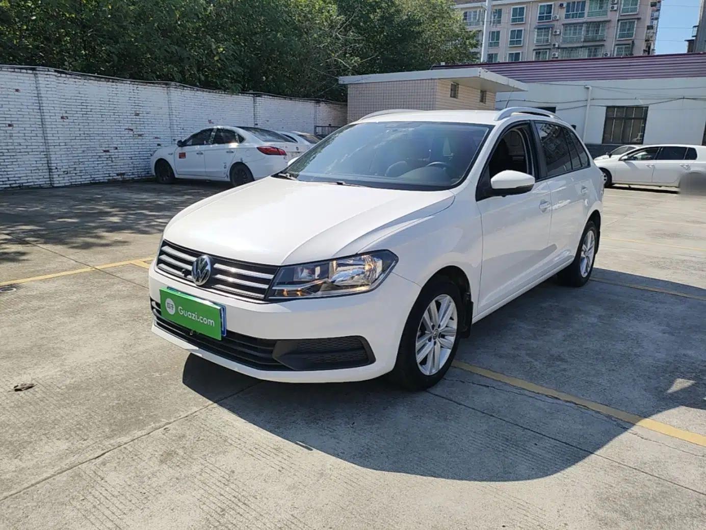 Volkswagen Santana 2019 Haona 1.5L Automatic Fashion Edition China VI Standard — миниатюра 1