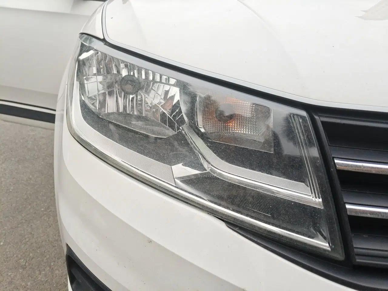 Volkswagen Santana 2018 1.5L Automatic Fashion Edition — миниатюра 7