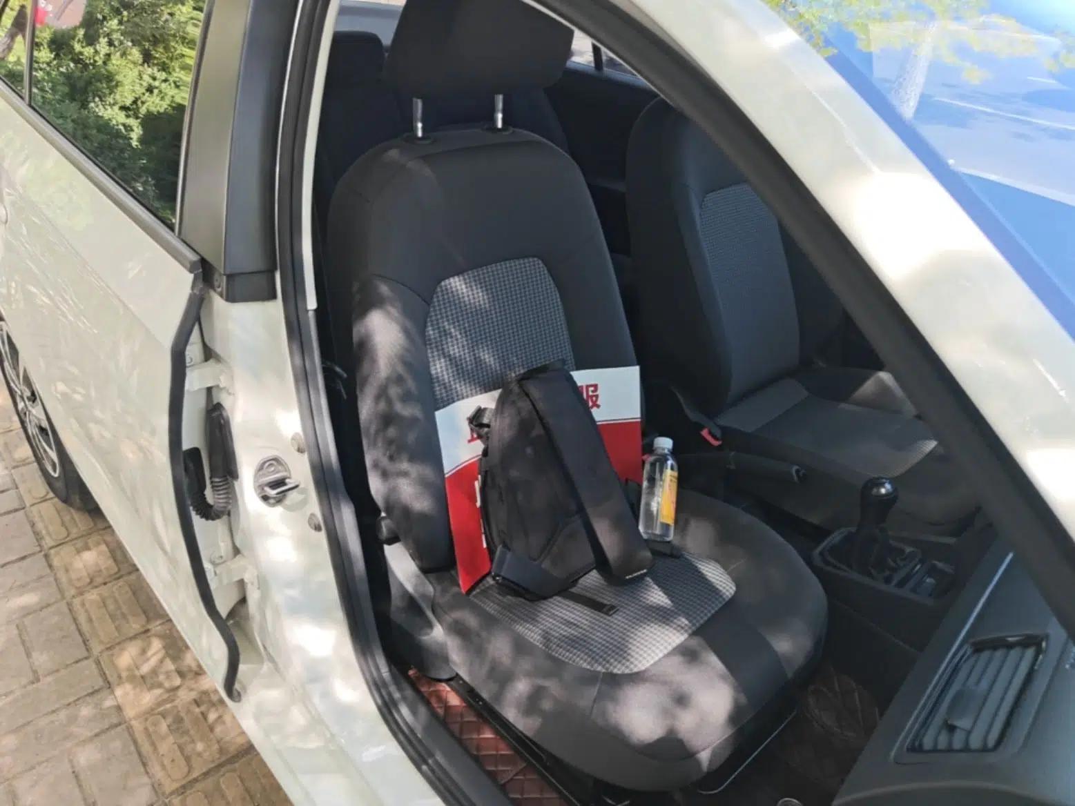 Volkswagen Santana 2019 1.5L Manual Fashion Edition China VI Standard — миниатюра 19