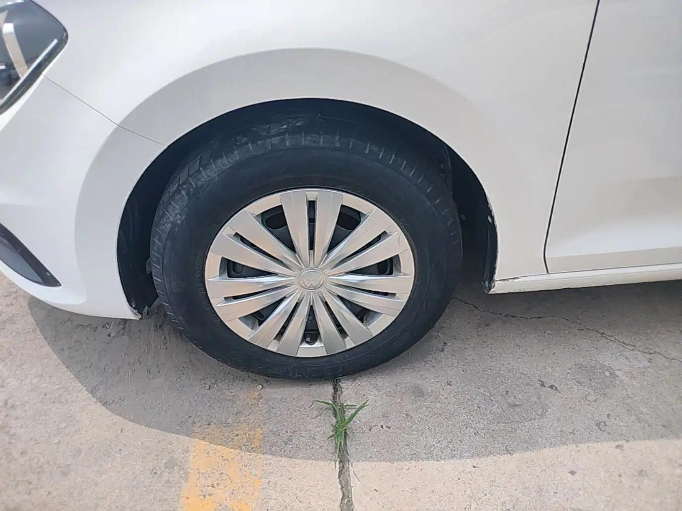 Volkswagen Santana 2021 1.5L Manual Fashion Edition — миниатюра 10