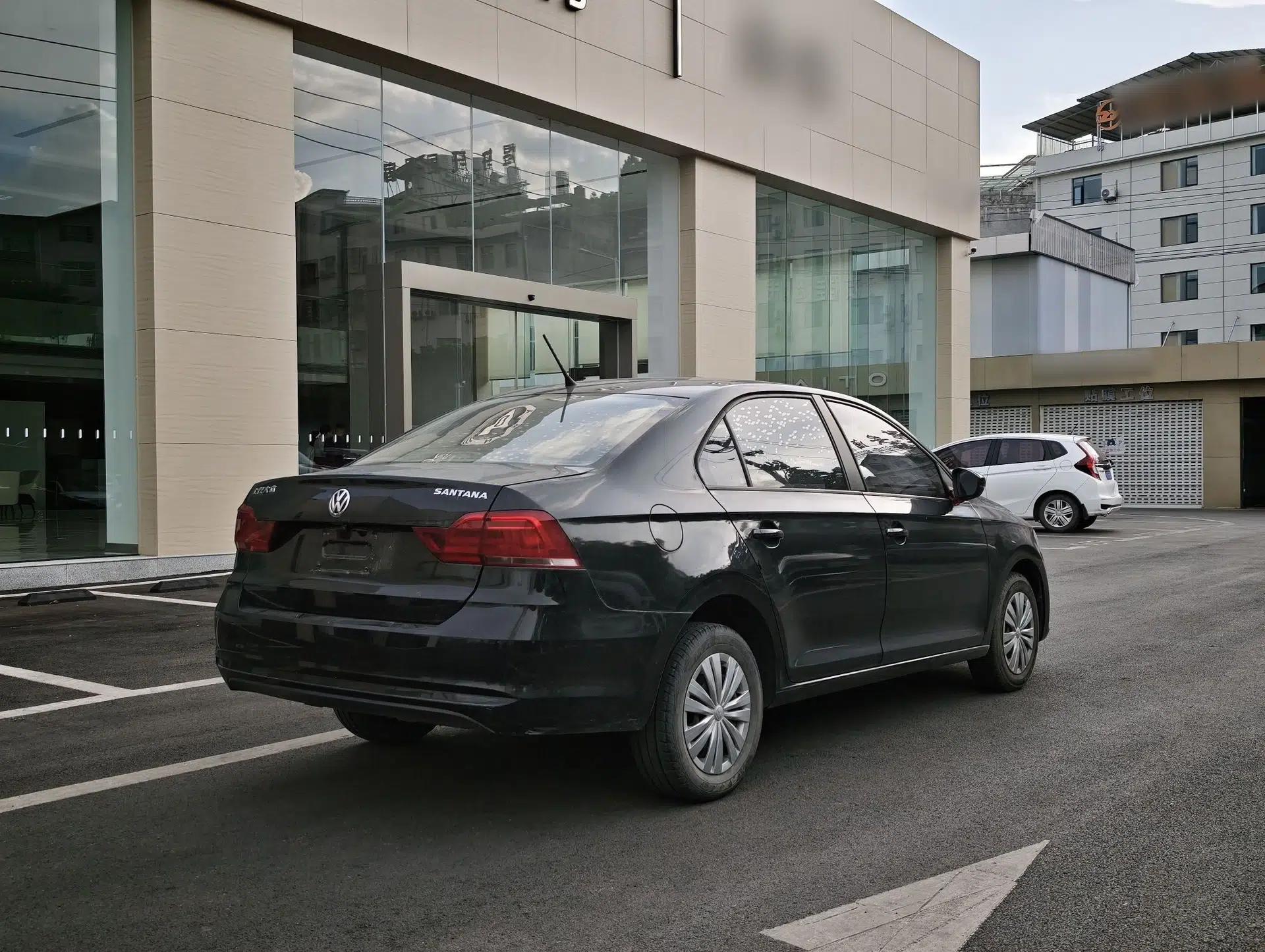 Volkswagen Santana 2019 1.5L Automatic Fashion Edition China VI — миниатюра 17