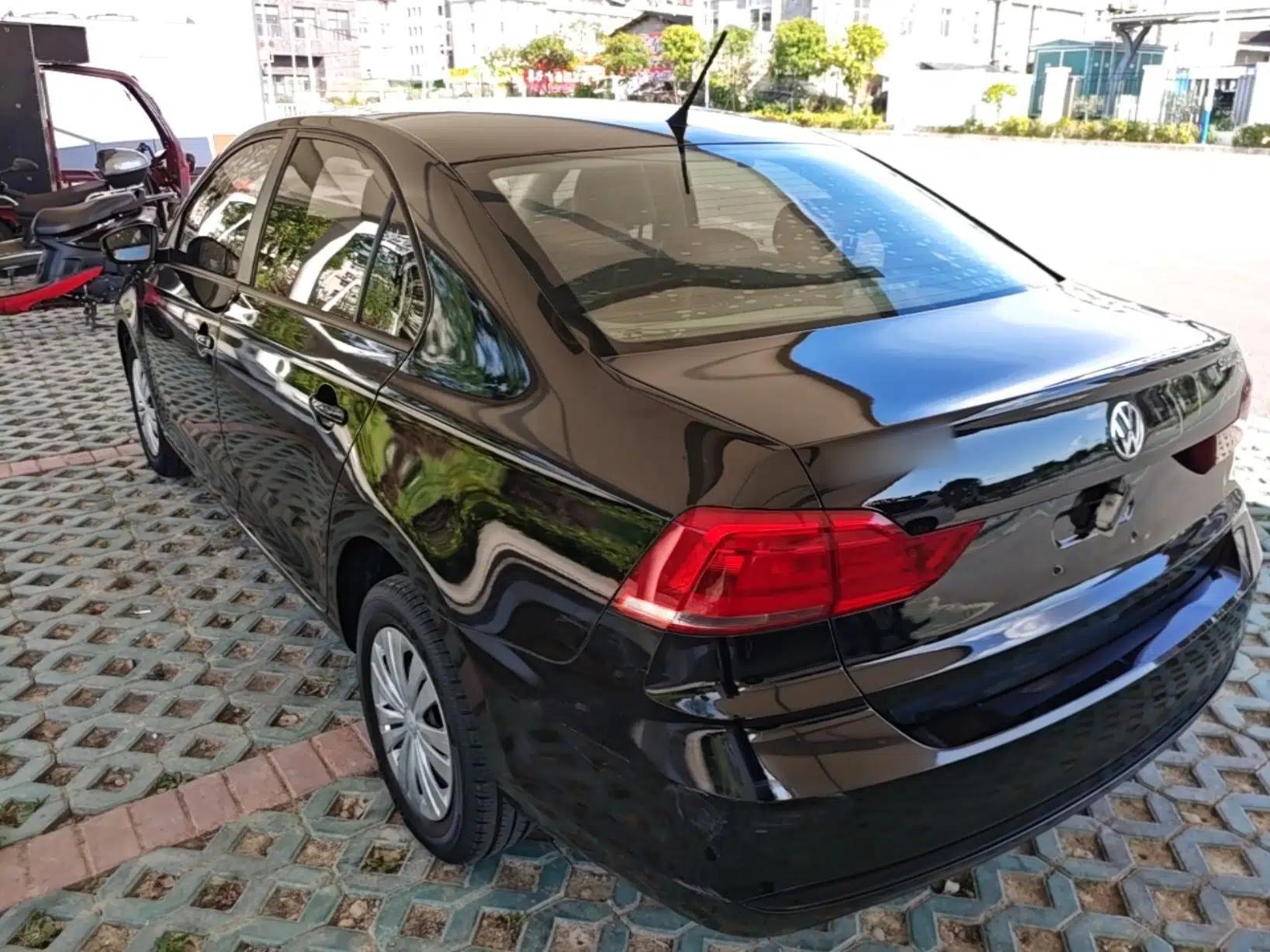 Volkswagen Santana 2019 1.5L Automatic Fashion Edition China VI — миниатюра 4