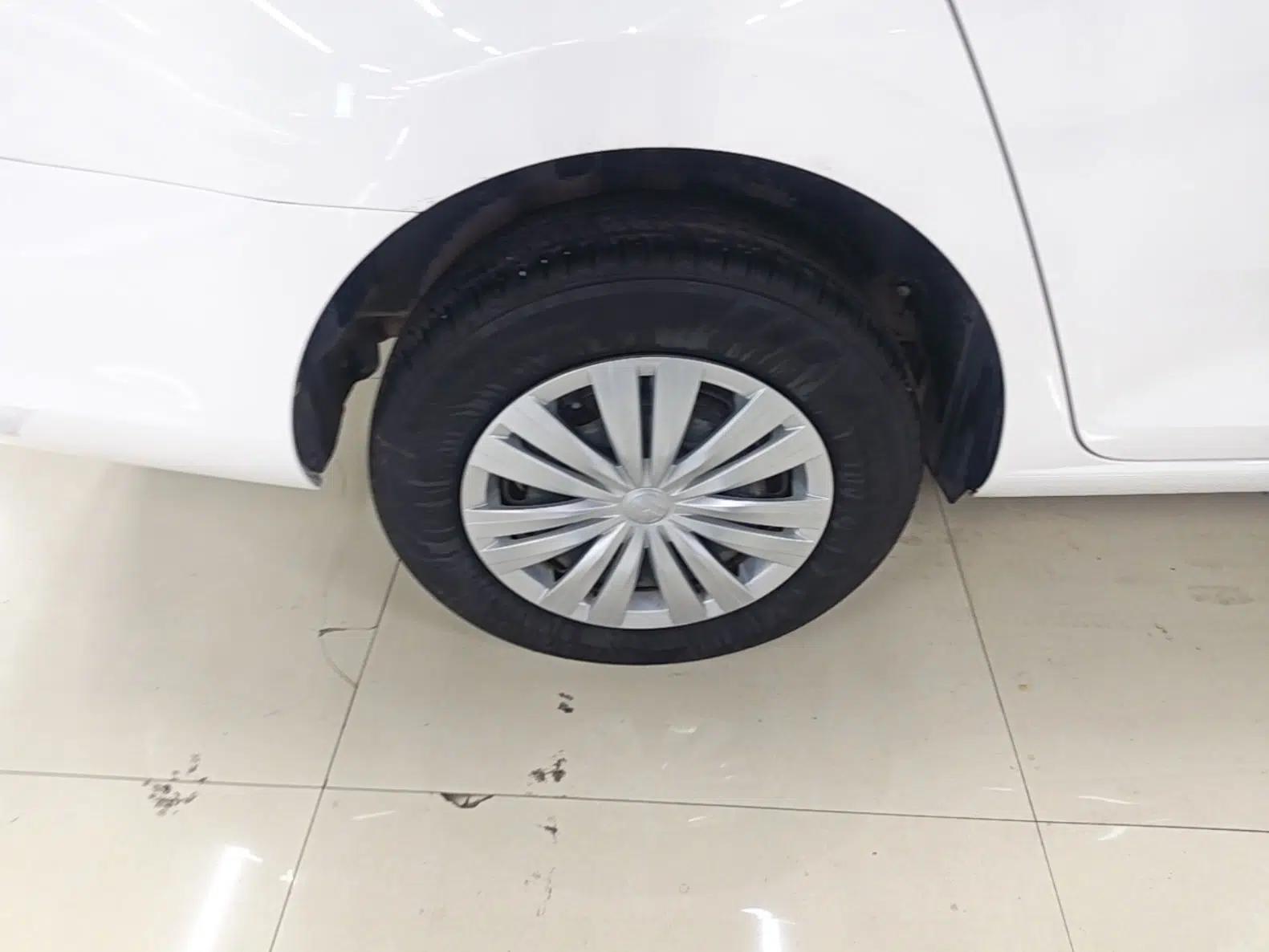 Volkswagen Santana 2016 1.6L Automatic Fashion Edition — миниатюра 11