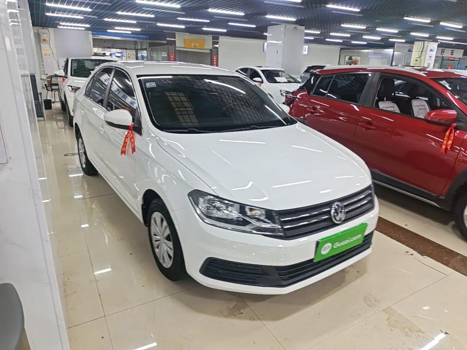 Volkswagen Santana 2016 1.6L Automatic Fashion Edition — миниатюра 3