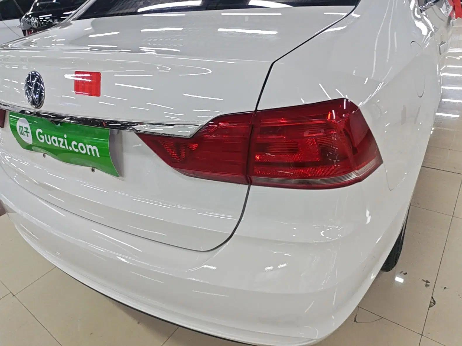 Volkswagen Santana 2016 1.6L Automatic Fashion Edition — миниатюра 9
