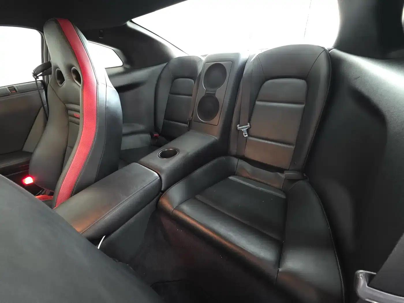 2012 Nissan GT-R 3.8T US Spec — миниатюра 21
