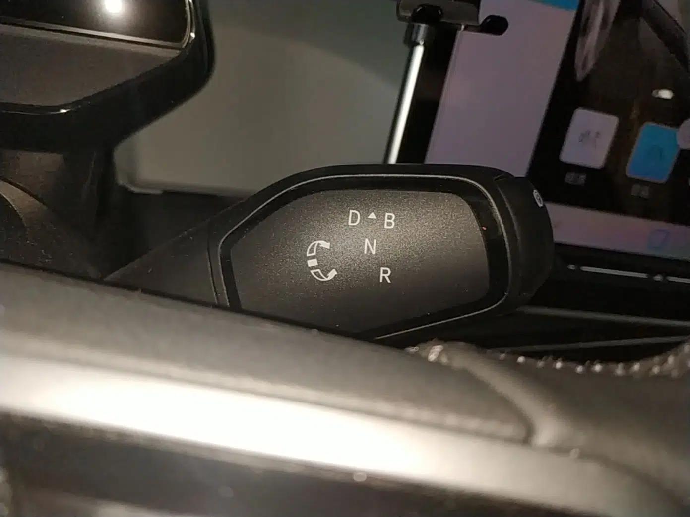 Volkswagen ID.3 2025 Smart Edition Outstanding Model — миниатюра 22